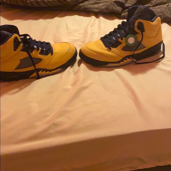 Michigan 5s - Picture 2 of 4